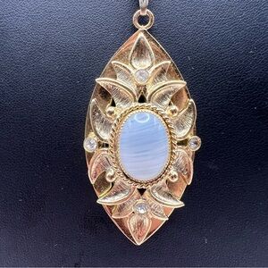 Vintage Whiting and Davis Striated Pearlescent Glass in Regal Gold Tone Setting